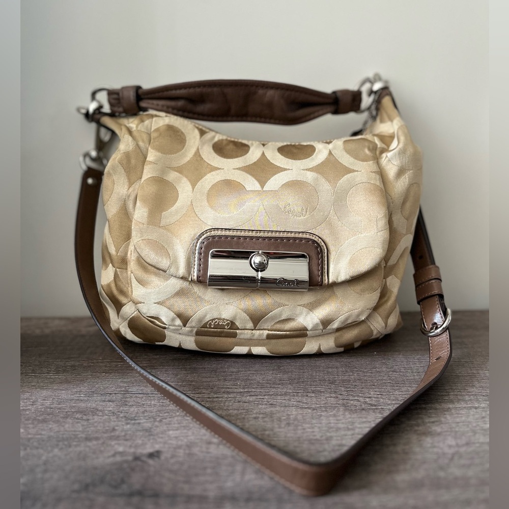 COACH kristin signature hobo bag